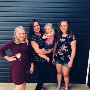 Meet your Posher, Melanie